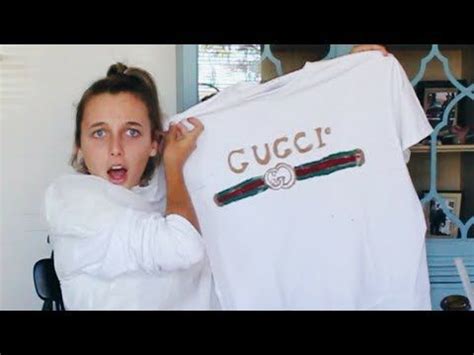 emma chamberlain pink fanny gucci pack|emma chamberlain images.